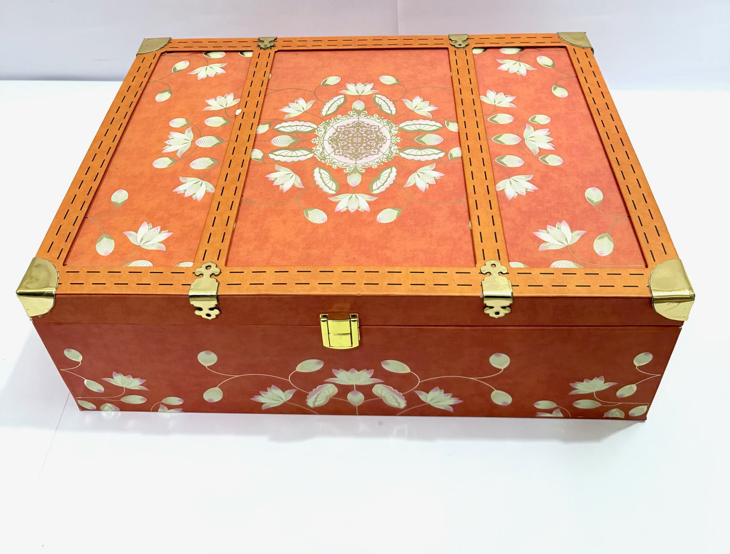 Elegant Snack Box