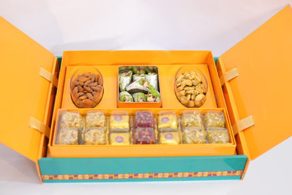Pop-Up Gift Box in Orange & Olive